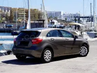 Usado Mercedes A180 Style 122 CV (89 kW) 2013 Marrón Berlina