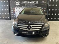 Usado Mercedes B180 Urban 109 CV (80 kW) 2014 Negro Monovolumen