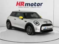 Usado Mini Cooper SE 135 kW (184 CV) 2022 Gris Utilitario