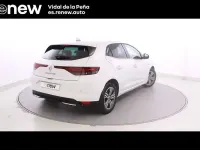 Usado Renault Mégane II Zen 115 CV (84 kW) 2021 Blanco Berlina