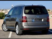 Usado VW Touran Advance 140 CV (102 kW) 2010 Gris / plata Monovolumen