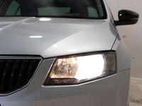 Usado Skoda Octavia Ambition 116 CV (85 kW) 2017 Plateado Utilitario