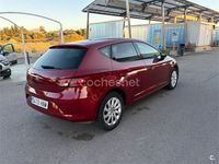 Usado Seat Leon Style 105 CV (77 kW) 2013 Rojo Berlina