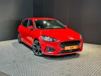 Usado Ford Focus ST-Line 125 CV (91 kW) 2021 Rojo Utilitario
