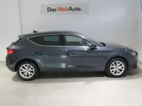 Occasion Seat Leon Style 116 PK (85 kW) 2025 Grijs Sedan