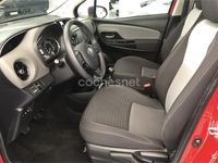 Usado Toyota Yaris Active 69 CV (50 kW) 2019 Rojo Berlina