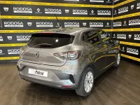 Usado Renault Clio Evolution 100 CV (73 kW) 2025 Gris Utilitario