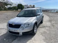 Usado Skoda Yeti Elegance 140 CV (102 kW) 2013 Gris / plata SUV