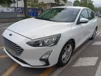 Usado Ford Focus Trend 125 CV (91 kW) 2021 Blanco Berlina