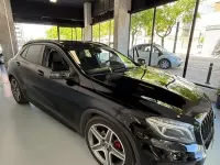 Usado Mercedes GLA180 AMG line 122 CV (89 kW) 2016 Negro SUV