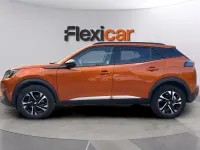 Usado Peugeot 2008 Allure 131 CV (96 kW) 2023 Naranja SUV