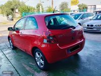 Usado Toyota Yaris 69 CV (50 kW) 2010 Rojo Berlina