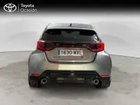 Usado Toyota Yaris 276 CV (202 kW) 2024 Gris / plata Utilitario