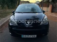 Usado Peugeot 207 90 CV (66 kW) 2007 Negro Berlina