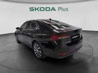 Usado Skoda Octavia Style 150 CV (110 kW) 2022 Negro