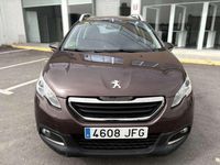 Usado Peugeot 2008 Active 100 CV (73 kW) 2016 Marrón SUV