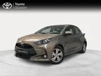 Usado Toyota Yaris Active 116 CV (85 kW) 2025 Marrón Utilitario