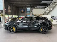 Usado Porsche Cayenne 680 CV (500 kW) 2019 Negro SUV