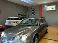 Usado Jaguar S-Type Executive 207 CV (152 kW) 2007 Gris Berlina