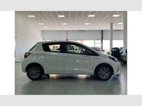 Używany Toyota Yaris Active 100 KM (73 kW) 2020 Biały