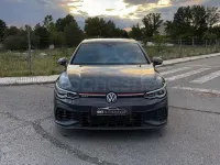 Usado VW Golf VIII GTI Clubsport 301 CV (221 kW) 2023 Gris / plata Berlina