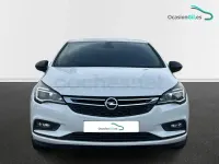 Usado Opel Astra Selective 110 CV (80 kW) 2019 Blanco Berlina