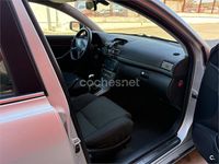 Käytetty Toyota Avensis Executive 116 HP (85 kW) 2005 Peessi Sedan