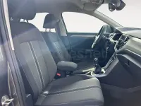 Usado VW T-Roc Advance 110 CV (80 kW) 2022 Gris / plata SUV