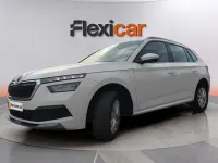 Usado Skoda Kamiq Ambition 110 CV (80 kW) 2021 Blanco SUV