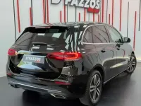 Usado Mercedes B180 116 CV (85 kW) 2019 Negro Utilitario