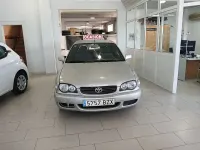 Usado Toyota Corolla Terra 70 CV (51 kW) 2002 Gris / plata Berlina