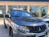 Usado Mitsubishi L200 154 CV (113 kW) 2018 Verde Pickup/Camioneta