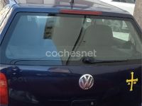 Usado VW Polo Trendline 75 CV (55 kW) 2001 Azul Berlina
