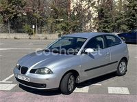 Usado Seat Ibiza Stella 100 CV (73 kW) 2003 Gris / plata Utilitario
