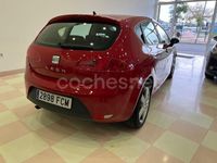 Usado Seat Leon Stylance 105 CV (77 kW) 2006 Granate Berlina