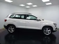 Usado Skoda Karoq Ambition 150 CV (110 kW) 2021 Blanco SUV