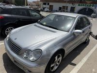 Usado Mercedes C220 Classic 143 CV (105 kW) 2005 Gris / plata Berlina