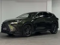 Usado Lexus NX450h+ Luxury Line 306 CV (225 kW) 2022 Verde SUV