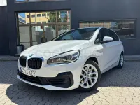 Käytetty BMW 225 Active Tourer iPerformance 224 HP (164 kW) 2019 Valkoinen Tila-auto
