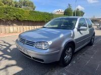 Usado VW Golf IV Highline 115 CV (84 kW) 2001 Gris / plata Berlina