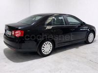 Usado VW Jetta Trendline 105 CV (77 kW) 2006 Negro Berlina