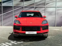 Usado Porsche Cayenne E-Hybrid 470 CV (345 kW) 2025 Rojo SUV