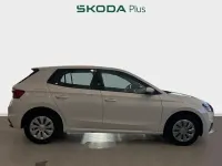 Usado Skoda Fabia Active 80 CV (58 kW) 2022 Blanco Utilitario