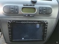 Usado Seat Leon Sport 105 CV (77 kW) 2008 Gris / plata Utilitario