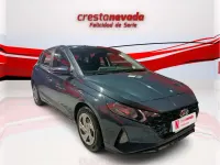 Usado Hyundai i20 101 CV (74 kW) 2022 Gris Utilitario