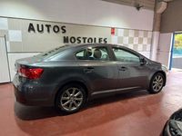 Usado Toyota Avensis Advance 150 CV (110 kW) 2013 Gris Berlina