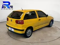 Usado Seat Ibiza Stella 60 CV (44 kW) 2001 Amarillo Utilitario