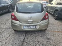 Usado Opel Corsa Enjoy 80 CV (58 kW) 2007 Beige Utilitario