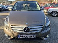 Usado Mercedes B180 109 CV (80 kW) 2012 Marrón Utilitario
