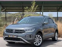 Usado VW T-Roc Life 110 CV (80 kW) 2022 Gris / plata SUV